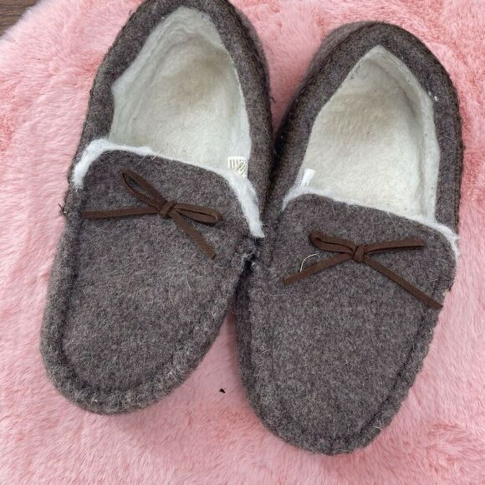 Muk luks slippers Wool Blend Size Woman's 10 Mens 8